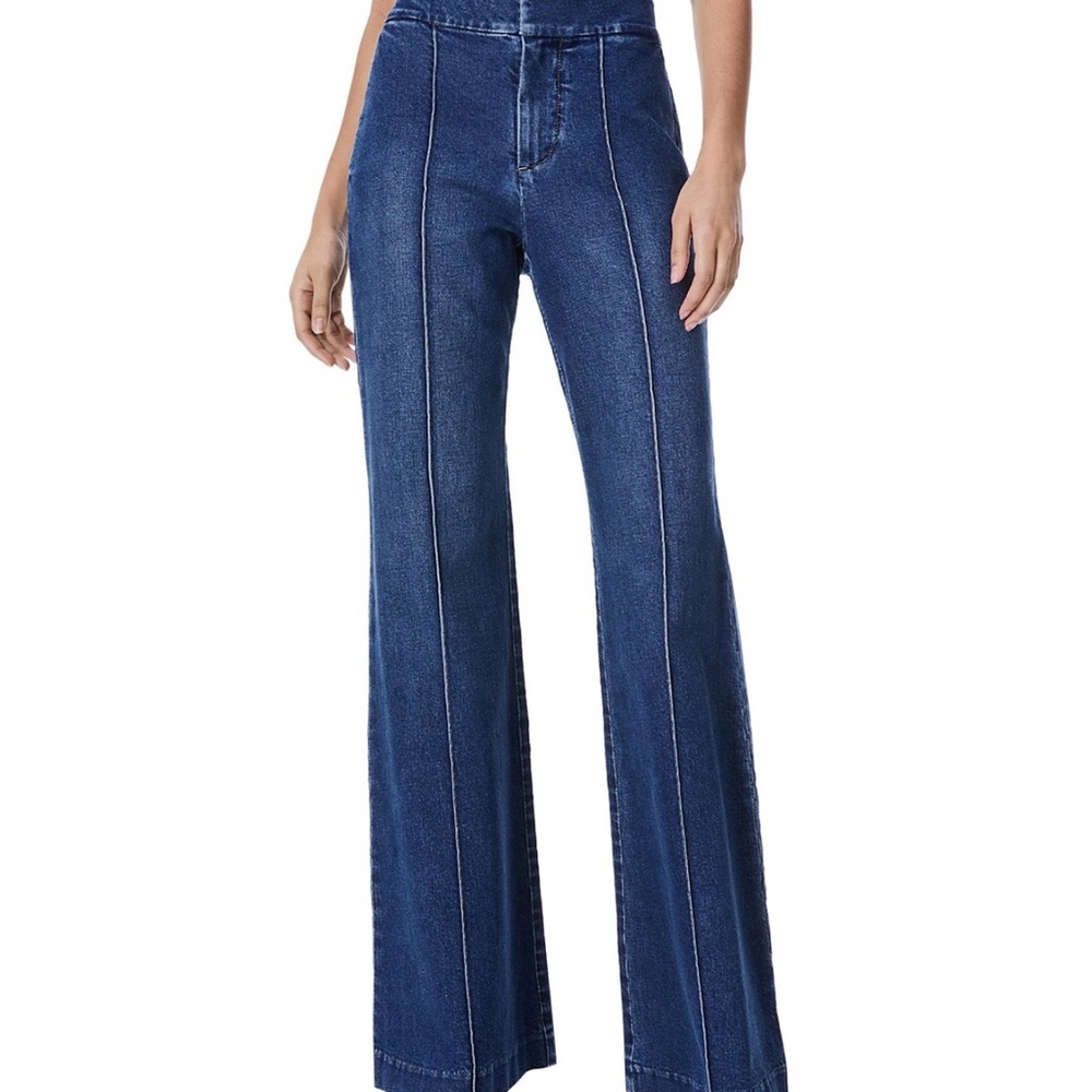 Alice and Olivia Classic Blue Women's Jeans Dylan Love Train